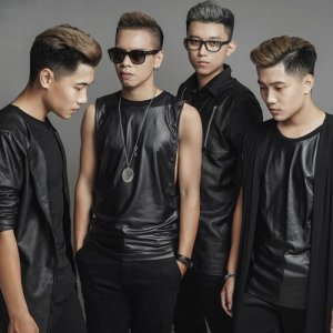 ดาวน์โหลดและฟังเพลง Follow Me พร้อมเนื้อเพลงจาก OPlus