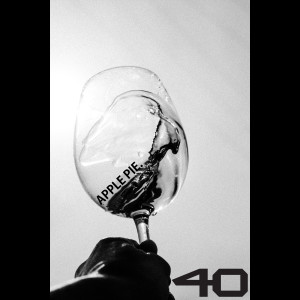 收听40 (포티)的Think, Think歌词歌曲