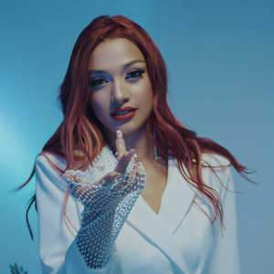 Listen to Leje song with lyrics from Melisa (Si Abang Tukang Bakso)