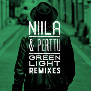 ดาวน์โหลดและฟังเพลง Green Light (Club Remix) พร้อมเนื้อเพลงจาก Niila