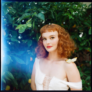 ดาวน์โหลดและฟังเพลง Juliet (Demo) พร้อมเนื้อเพลงจาก Kacy Hill