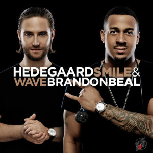 ดาวน์โหลดและฟังเพลง Smile & Wave (Everhard Remix) พร้อมเนื้อเพลงจาก Hedegaard