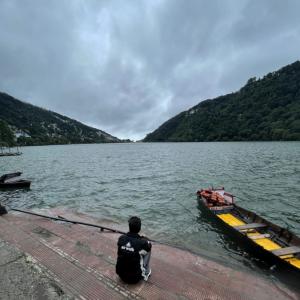 收聽Kumauni 17的Rishtey歌詞歌曲