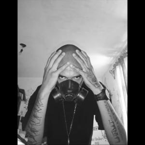 收聽UnderCrudos的Mi Silencio (Explicit)歌詞歌曲