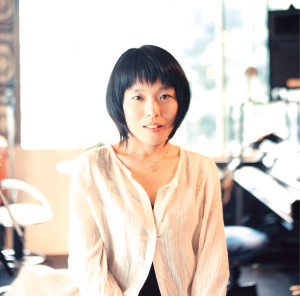 ดาวน์โหลดและฟังเพลง Hitorinouta พร้อมเนื้อเพลงจาก Junko Yano