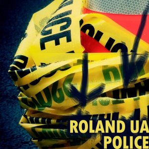 收聽Roland Ua的Police歌詞歌曲