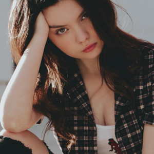 收听maddie rien的Creep (其他)歌词歌曲