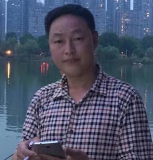 李颖