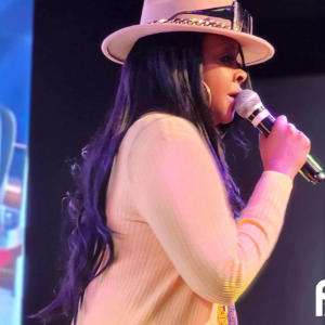 Lola Love的專輯Honestly