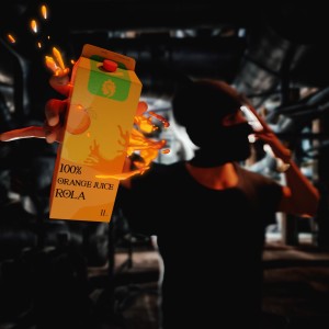 收聽Rola的Orange Juice歌詞歌曲
