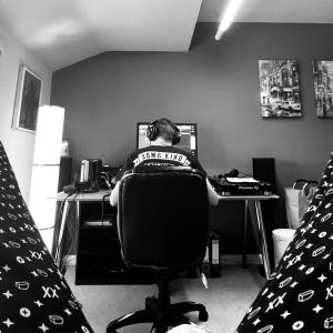 default playlist img