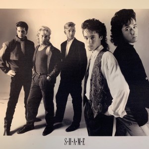 ดาวน์โหลดและฟังเพลง She Looks Right พร้อมเนื้อเพลงจาก Shame