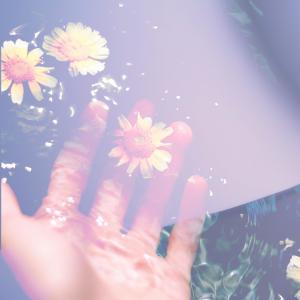 Dengarkan Memories lagu dari SMWLAYY dengan lirik