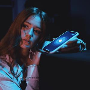 ดาวน์โหลดและฟังเพลง Shazam (feat. Wizzy) (Explicit) พร้อมเนื้อเพลงจาก Omis