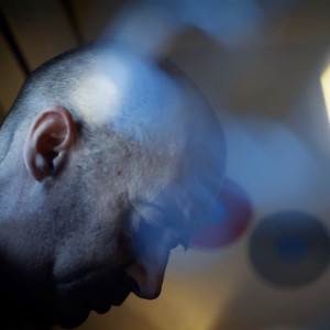 ดาวน์โหลดและฟังเพลง Red and Blue พร้อมเนื้อเพลงจาก Miljenko Milinović Mića