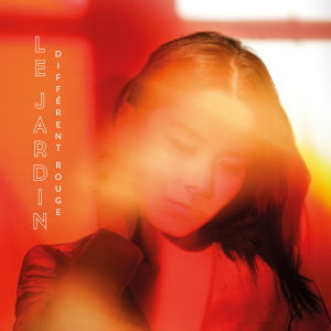 ดาวน์โหลดและฟังเพลง DIFFERENT ROUGE พร้อมเนื้อเพลงจาก Le Jardin