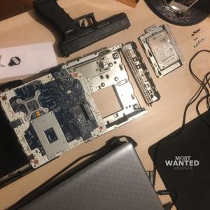 ดาวน์โหลดและฟังเพลง MOST WANTED พร้อมเนื้อเพลงจาก Woosta