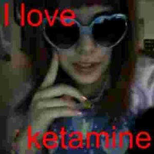 收聽luvhex的call meee (feat. asht0nn & 8trxck) (Explicit)歌詞歌曲