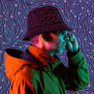 Listen to Momentum song with lyrics from Poirier 