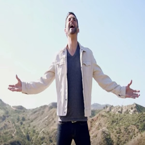 收聽Drew Tablak的Top of the World歌詞歌曲