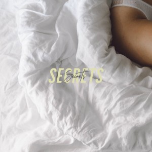 ดาวน์โหลดและฟังเพลง Secrets พร้อมเนื้อเพลงจาก MARLOE.
