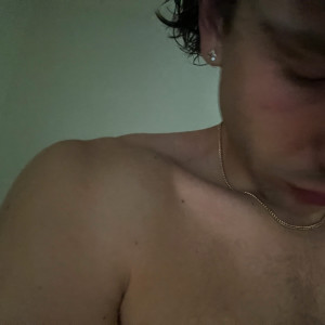 ดาวน์โหลดและฟังเพลง collarbone พร้อมเนื้อเพลงจาก Orlando