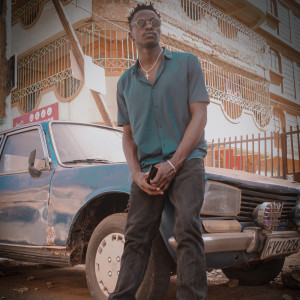 Album Momento (Explicit) from Oden Magnum