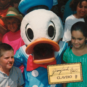 收聽Clavdio的Disneyland Paris歌詞歌曲