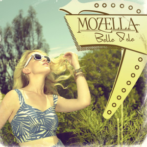 ดาวน์โหลดและฟังเพลง Stay (Album Version) พร้อมเนื้อเพลงจาก MoZella