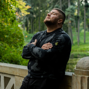 收聽Nizioł的Level (Explicit)歌詞歌曲