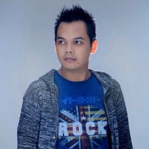 Listen to Dengarkanlah song with lyrics from Alpan Maulana Hakim