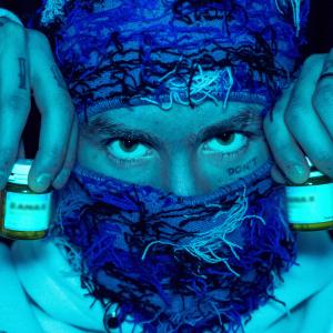 收聽Majlo的why u gotta die young? (Explicit)歌詞歌曲