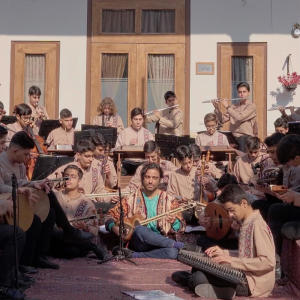 收聽Ali Ghamsari的Iranian Tar-150 (Isfahan)歌詞歌曲