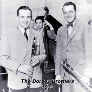 ดาวน์โหลดและฟังเพลง A New Deal In Love พร้อมเนื้อเพลงจาก Dorsey Brothers