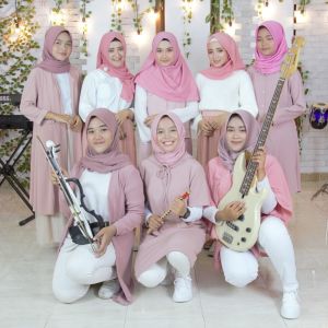 收聽Ezzura的Sholawat Nabi歌詞歌曲