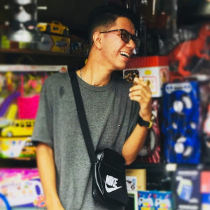 default playlist img