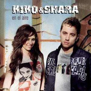 ดาวน์โหลดและฟังเพลง Lo Que Esconde El Alma พร้อมเนื้อเพลงจาก Kiko & Shara