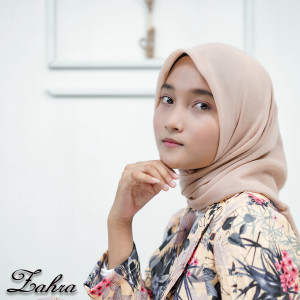 Dengarkan Sexy lagu dari Zahra dengan lirik