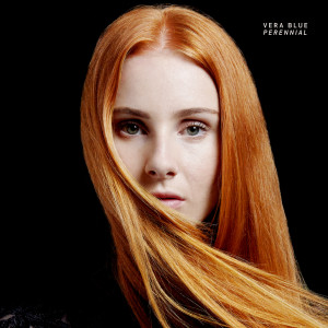 ดาวน์โหลดและฟังเพลง Mended พร้อมเนื้อเพลงจาก Vera Blue