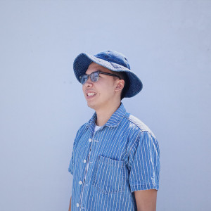 Listen to โน๊ตวันเกิด song with lyrics from เรือบิน