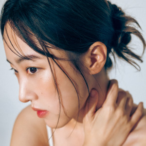 Listen to Everything's Fine song with lyrics from 이형은