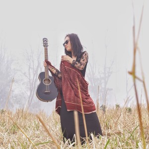 Listen to Perempuan song with lyrics from Hanna Pagiet
