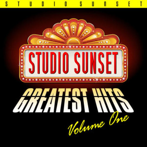 ดาวน์โหลดและฟังเพลง Strangers In The Night - Frank Sinatra  (Tribute) พร้อมเนื้อเพลงจาก Studio Sunset