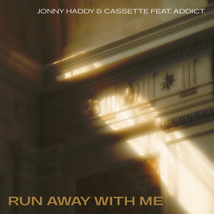 Dengarkan lagu Run Away With Me (Extended) nyanyian Cassette dengan lirik