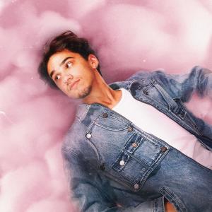 收聽O S K I的Teenage Dream (feat. Karsten Belt)歌詞歌曲