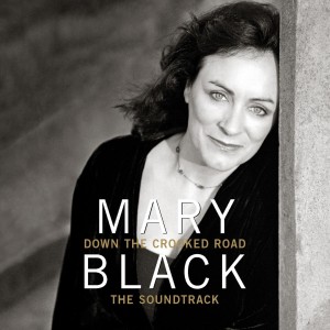 Dengarkan The Moon & St. Christopher lagu dari Mary Black dengan lirik
