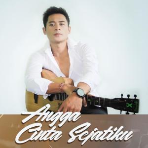 Dengarkan lagu Cinta Sejati nyanyian Angga dengan lirik