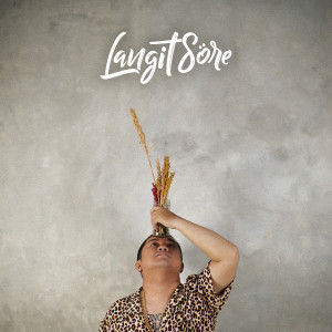 Dengarkan Janji di Malam Itu lagu dari Langit Sore dengan lirik