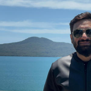 收聽Jabar Abbas的Pakistan Mera歌詞歌曲