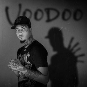 ดาวน์โหลดและฟังเพลง Thug Cry (feat. Santtiê, ColomboCria & Sxgilo) (Explicit) พร้อมเนื้อเพลงจาก SkinnyboyTrap